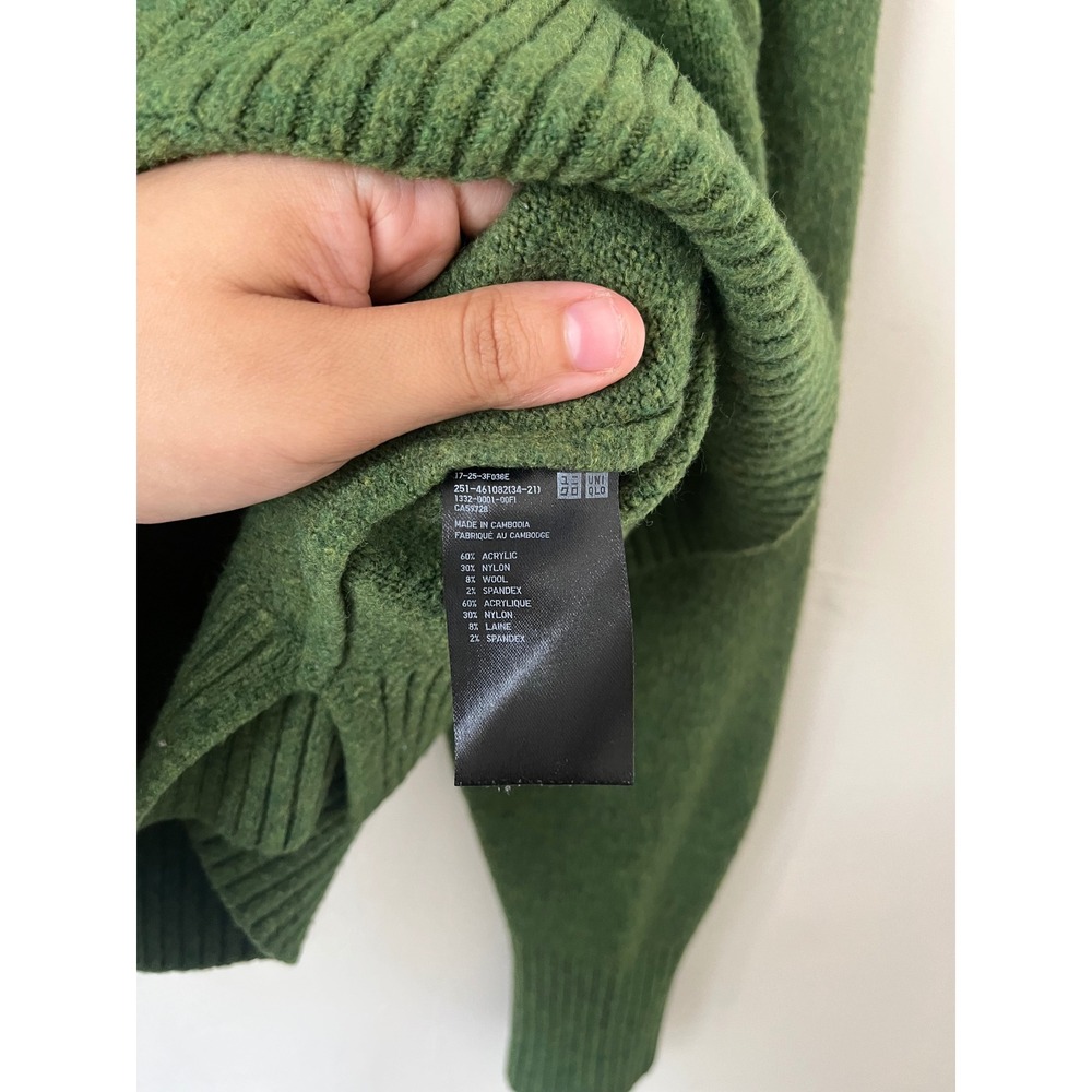 Uniqlo Souffle Yarn Mock Neck Sweater Green Wool Blend Relaxed Fit Small preppy - Picture 3 of 5